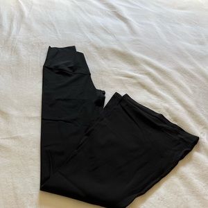 Aerie Flare V- Cross Leggings Size M